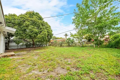 1130 NW 129th St, North Miami, FL 33168 - Photo 32