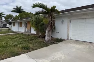 105 NE 17th St, Homestead, FL 33030 - Photo 2