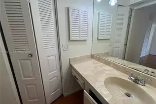 8401 SW 107th Ave, Miami, FL 33173 - Photo 14