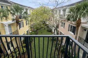 556 NW 39th Cir, Boca Raton, FL 33431 - Photo 4