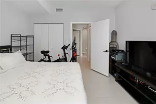 79 SW 12th St, Miami, FL 33130 - Photo 16