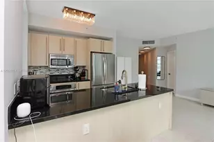 79 SW 12th St, Miami, FL 33130 - Photo 6