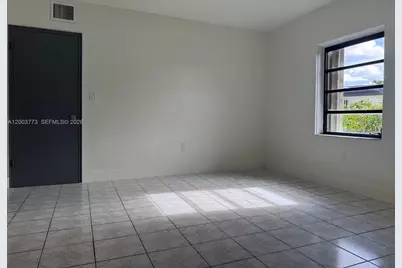 5260 SW 2nd St, Miami, FL 33134 - Photo 14
