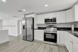 2701 NW 18th Terrace, Oakland Park, FL 33311 - Photo 4