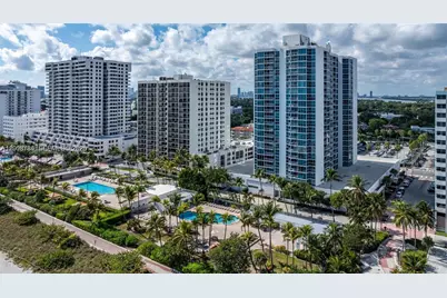 2655 Collins Ave #2406, Miami Beach, FL 33140 - Photo 2
