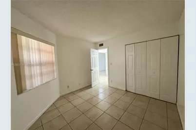 4033 Lakeside Dr #4033, Tamarac, FL 33319 - Photo 20