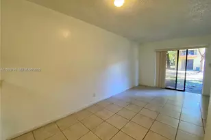 4033 Lakeside Dr, Tamarac, FL 33319 - Photo 6