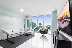 1040 Biscayne Blvd, Miami, FL 33132 - Photo 2