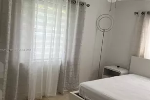 906 NE 6th St, Hallandale Beach, FL 33009 - Photo 10
