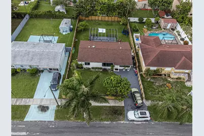 906 NE 6th St #0, Hallandale Beach, FL 33009 - Photo 32