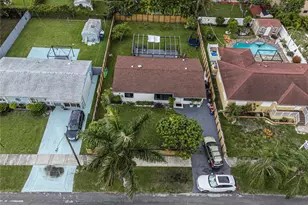 906 NE 6th St, Hallandale Beach, FL 33009 - Photo 32