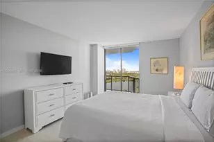 20281 E Country Club Dr, Aventura, FL 33180 - Photo 20