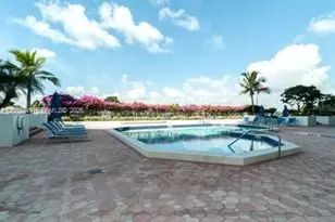 5700 Collins Ave, Miami Beach, FL 33140 - Photo 30