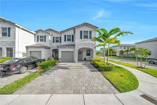 2623 SE 11th St, Homestead, FL 33035 - Photo 2