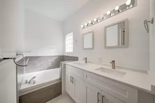 2924 NW 99th Pl, Doral, FL 33172 - Photo 20