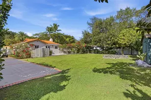 565 South Dr, Miami Springs, FL 33166 - Photo 48