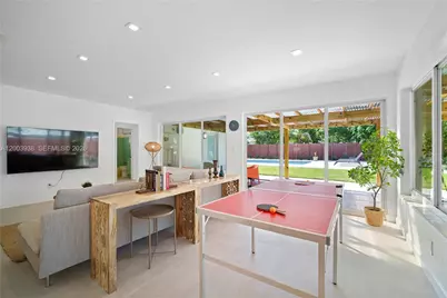 1360 NE 138th St, North Miami, FL 33161 - Photo 20