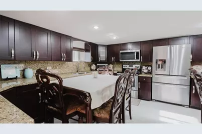 1300 NE 204th St #1300, Miami, FL 33179 - Photo 18