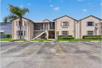 889 Hamilton Dr #889D, Homestead, FL 33034 - Photo 2