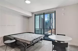 121 NE 5th St, Miami, FL 33132 - Photo 26