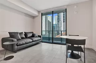 121 NE 5th St, Miami, FL 33132 - Photo 14