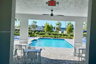 868 SE grovebush Ln, Port Saint Lucie, FL 34984 - Photo 6