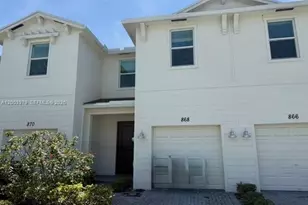 868 SE grovebush Ln, Port Saint Lucie, FL 34984 - Photo 2