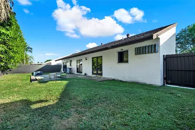 12221 SW 93rd St, Miami, FL 33186 - Photo 24
