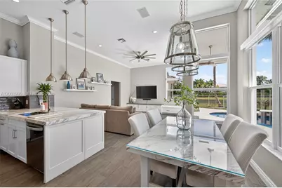 1776 Victoria Pointe Cir, Weston, FL 33327 - Photo 10
