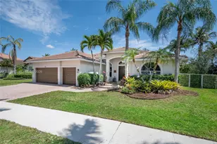 1776 Victoria Pointe Cir, Weston, FL 33327 - Photo 1