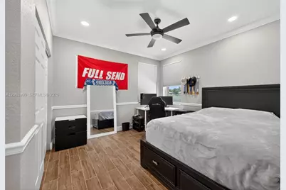 1776 Victoria Pointe Cir, Weston, FL 33327 - Photo 24