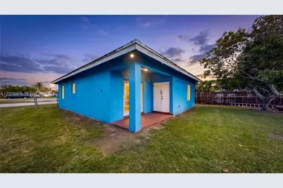 22116 SW 115th Ave, Miami, FL 33170 - Photo 2