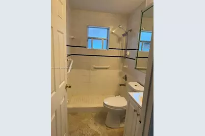 7599 W 4th Ct, Hialeah, FL 33014 - Photo 16