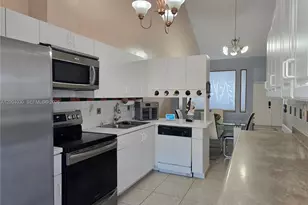 9018 NW 120th St, Hialeah Gardens, FL 33018 - Photo 2