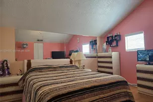 9018 NW 120th St, Hialeah Gardens, FL 33018 - Photo 22