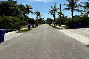 1440 NE 174th St, North Miami Beach, FL 33162 - Photo 38