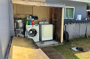 1440 NE 174th St, North Miami Beach, FL 33162 - Photo 32