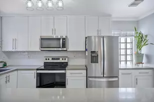 11455 SW 72nd Terrace, Miami, FL 33173 - Photo 12
