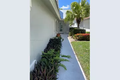 126 Ocean Pines Terrace #126, Jupiter, FL 33477 - Photo 2