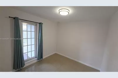 670 NE 179th Ter, Miami, FL 33162 - Photo 8