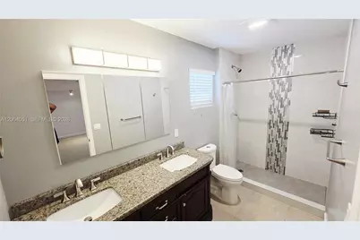 670 NE 179th Ter, Miami, FL 33162 - Photo 10