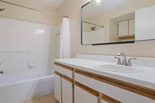 2361 NW 33rd St, Oakland Park, FL 33309 - Photo 18