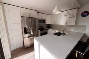 11912 SW 11th Ct, Davie, FL 33325 - Photo 2