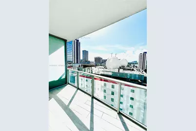 851 NE 1st Ave #1204, Miami, FL 33132 - Photo 6