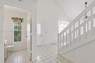 12769 Meadowbreeze Dr, Wellington, FL 33414 - Photo 6