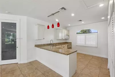 12769 Meadowbreeze Dr, Wellington, FL 33414 - Photo 40
