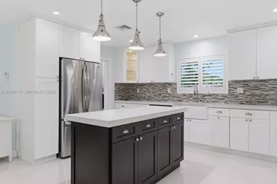 9870 SW 96th St, Miami, FL 33176 - Photo 12