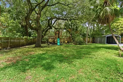 9870 SW 96th St, Miami, FL 33176 - Photo 30