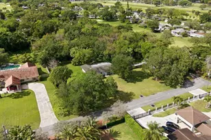 9870 SW 96th St, Miami, FL 33176 - Photo 36