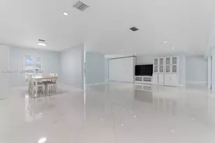 9870 SW 96th St, Miami, FL 33176 - Photo 8